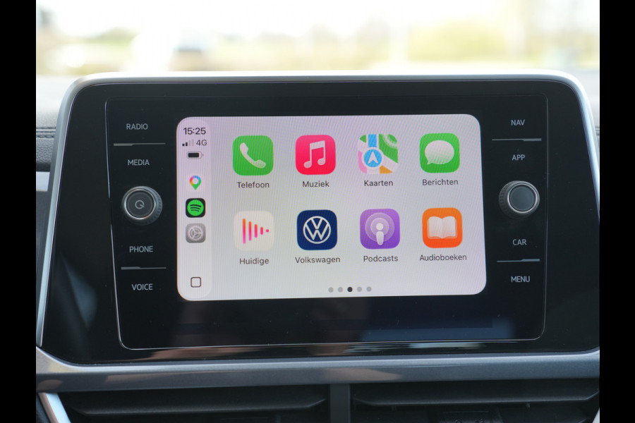 Volkswagen T-Roc 1.0 TSI Style | Trekhaak | Camera | Navigatie |