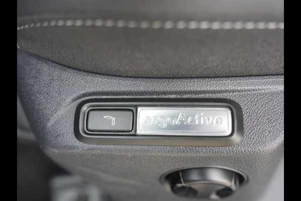 Volkswagen T-Roc 1.0 TSI Style | Trekhaak | Camera | Navigatie |