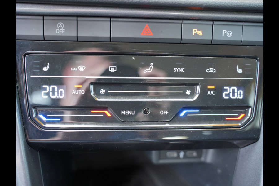 Volkswagen T-Roc 1.0 TSI Style | Trekhaak | Camera | Navigatie |