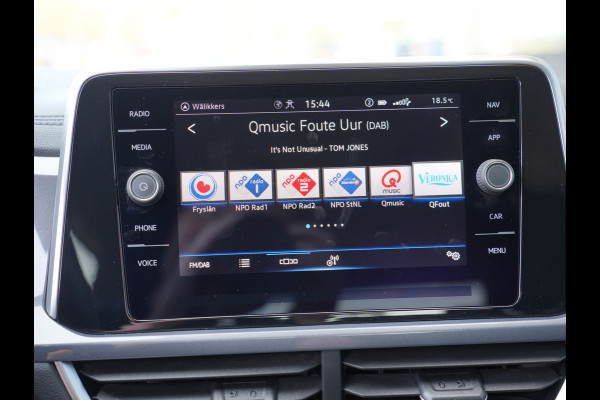 Volkswagen T-Roc 1.0 TSI Style | Trekhaak | Camera | Navigatie |