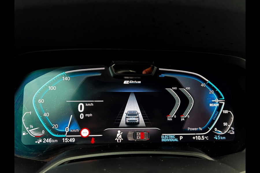 BMW X5 XDrive45e High Executive M-pakket_3d camera_Drive assist