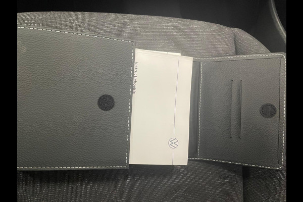 Volkswagen Golf 1.0 eTSI DSG Life Navigatie | Apple Carplay/Android Auto | Parkeersensoren  Adaptive Cruise Control | Sfeerverlichting | Virtual Cockpit | Climate Control | Lichtmetalen velgen