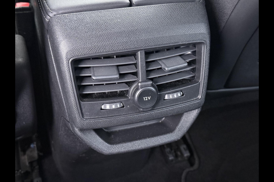 Peugeot 3008 1.6 HYbrid 225 Allure Pack Business VAN €25.900,- NU VOOR SLECHTS €22.877,- Uw LENTEVOORDEEL €3.023,- |PHEV PLUG-IN HYBRIDE | RIJKLAAR! | ONDERHOUD GEHAD BIJ BINNENKOMST | DODEHOEKSENSOR | ACHTERUITRIJCAMERA | STANDKACHEL | INCL. 12 MND BOVAG GARANTIE