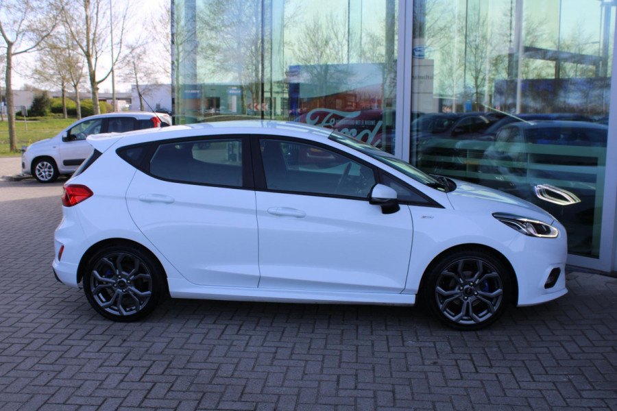 Ford Fiesta 1.0 EcoBoost 100 PK ST-Line | Cruise Control | Climate Control | Voorruitverwarming | DAB | Navigatie | 17 Inch Lichtmetalen Velgen