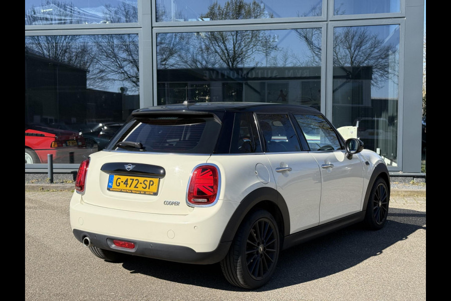 MINI Mini 1.5 Cooper Pepper VAN: 19.400,- VOOR: 17.877,- UW LENTEVOORDEEL: 1.523,- euro SUPER COMPLEET|LED|  STOELVERWARMING| APPLE CARPLAY| PARKEERSENSOREN VOOR + ACHTER| NET ONDERHOUD GEHAD, RIJKLAAR INCL. 12 MND BOVAG GARANTIE|