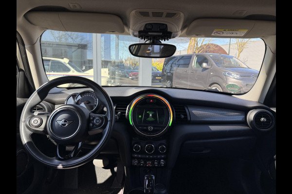 MINI Mini 1.5 Cooper Pepper VAN: 19.400,- VOOR: 17.877,- UW LENTEVOORDEEL: 1.523,- euro SUPER COMPLEET|LED|  STOELVERWARMING| APPLE CARPLAY| PARKEERSENSOREN VOOR + ACHTER| NET ONDERHOUD GEHAD, RIJKLAAR INCL. 12 MND BOVAG GARANTIE|