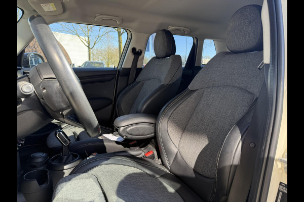 MINI Mini 1.5 Cooper Pepper VAN: 19.400,- VOOR: 17.877,- UW LENTEVOORDEEL: 1.523,- euro SUPER COMPLEET|LED|  STOELVERWARMING| APPLE CARPLAY| PARKEERSENSOREN VOOR + ACHTER| NET ONDERHOUD GEHAD, RIJKLAAR INCL. 12 MND BOVAG GARANTIE|