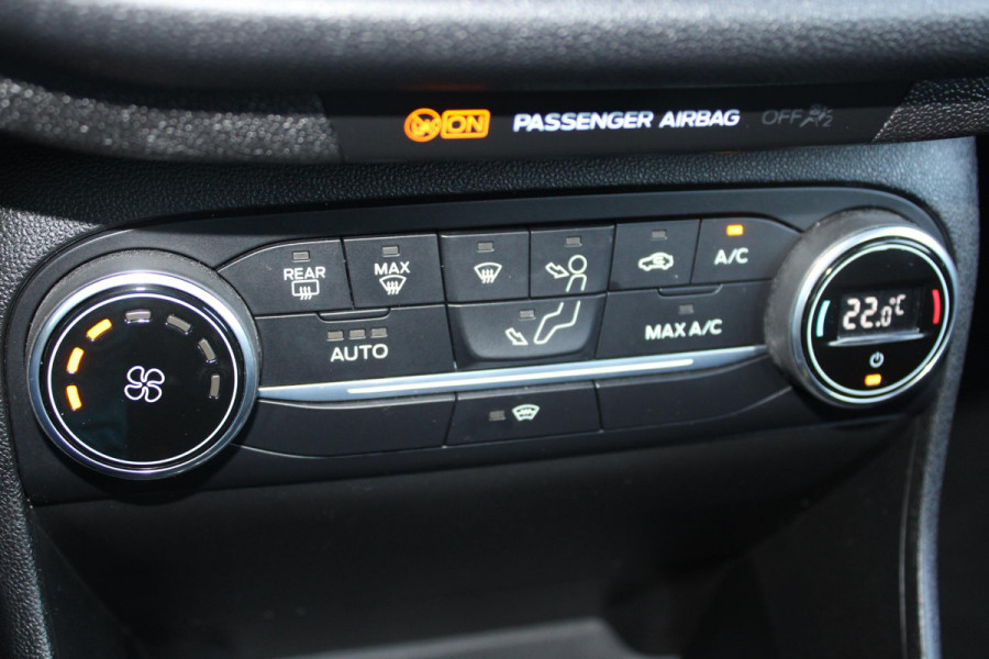 Ford Fiesta 1.0 EcoBoost 100 PK ST-Line | Cruise Control | Climate Control | Voorruitverwarming | DAB | Navigatie | 17 Inch Lichtmetalen Velgen