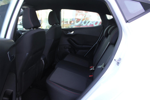 Ford Fiesta 1.0 EcoBoost 100 PK ST-Line | Cruise Control | Climate Control | Voorruitverwarming | DAB | Navigatie | 17 Inch Lichtmetalen Velgen
