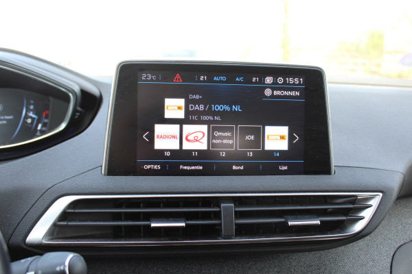 Peugeot 3008 1.2 PureTech Blue Lease Premium carplay trekhaak leder