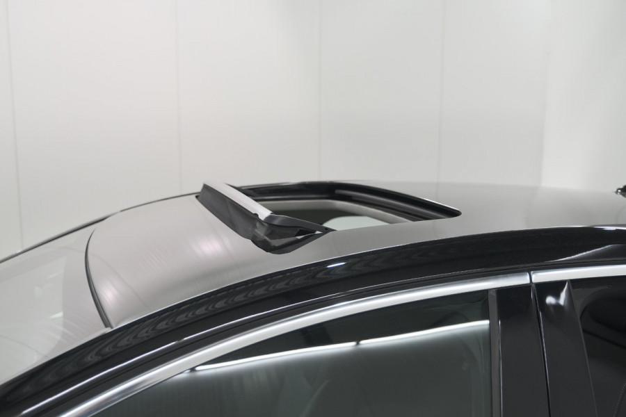 Opel Astra 130 Business Elegance | Schuif-/Kanteldak | Camera | Stoelventilatie | Leder Pakket
