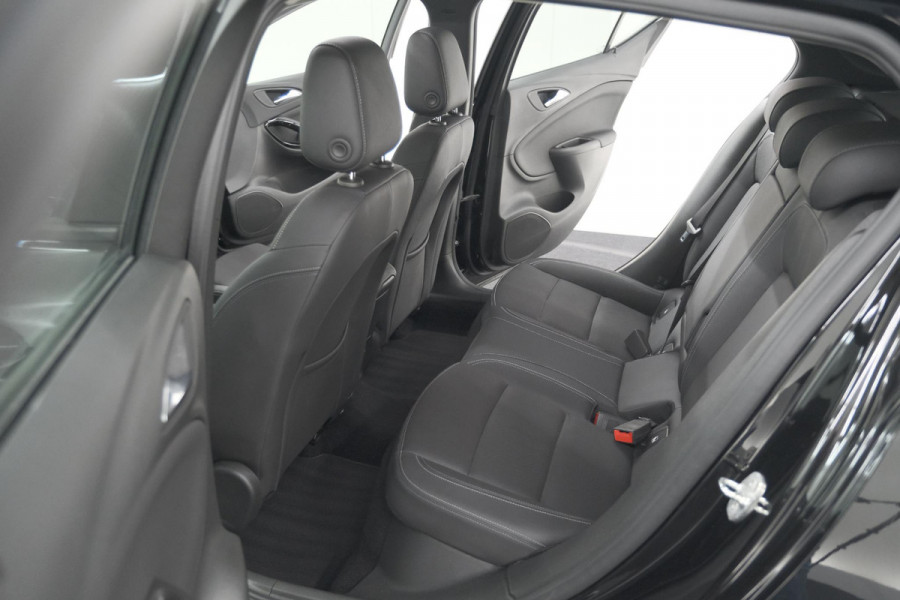 Opel Astra 130 Business Elegance | Schuif-/Kanteldak | Camera | Stoelventilatie | Leder Pakket