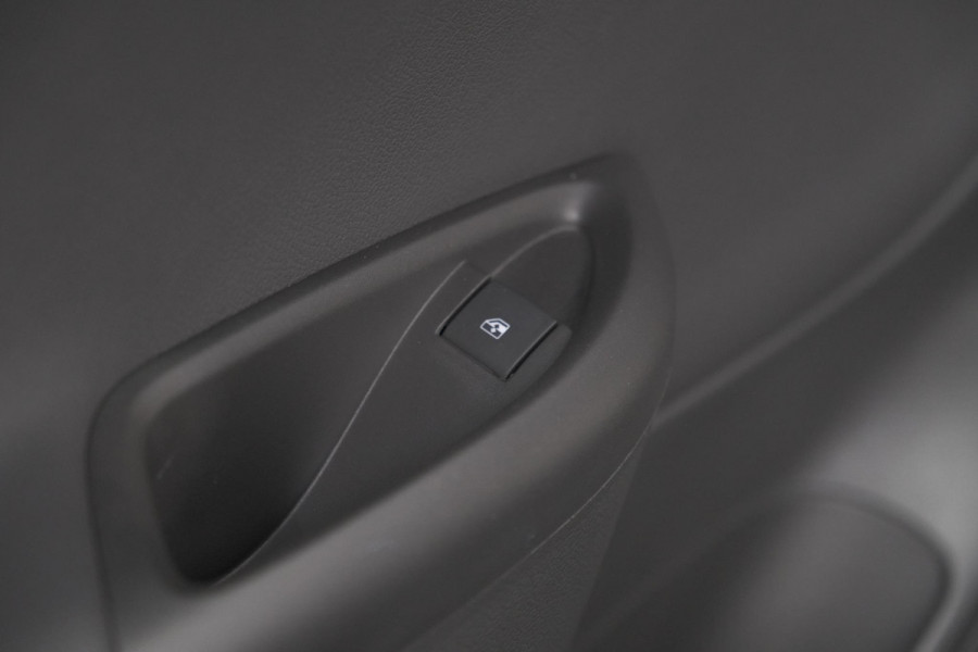 Opel Astra 130 Business Elegance | Schuif-/Kanteldak | Camera | Stoelventilatie | Leder Pakket