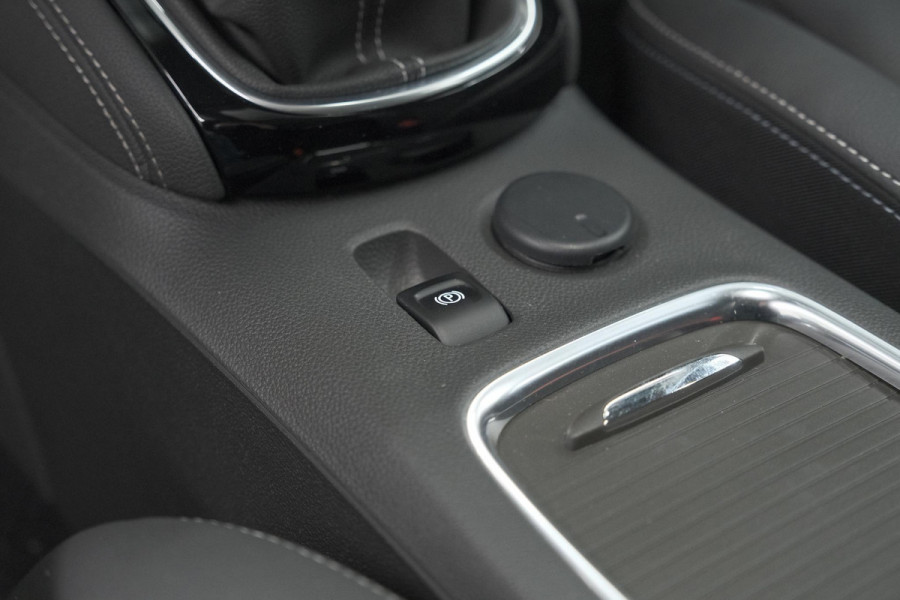 Opel Astra 130 Business Elegance | Schuif-/Kanteldak | Camera | Stoelventilatie | Leder Pakket