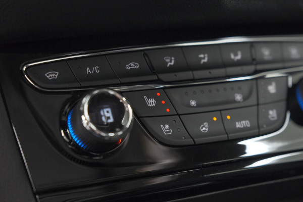 Opel Astra 130 Business Elegance | Schuif-/Kanteldak | Camera | Stoelventilatie | Leder Pakket