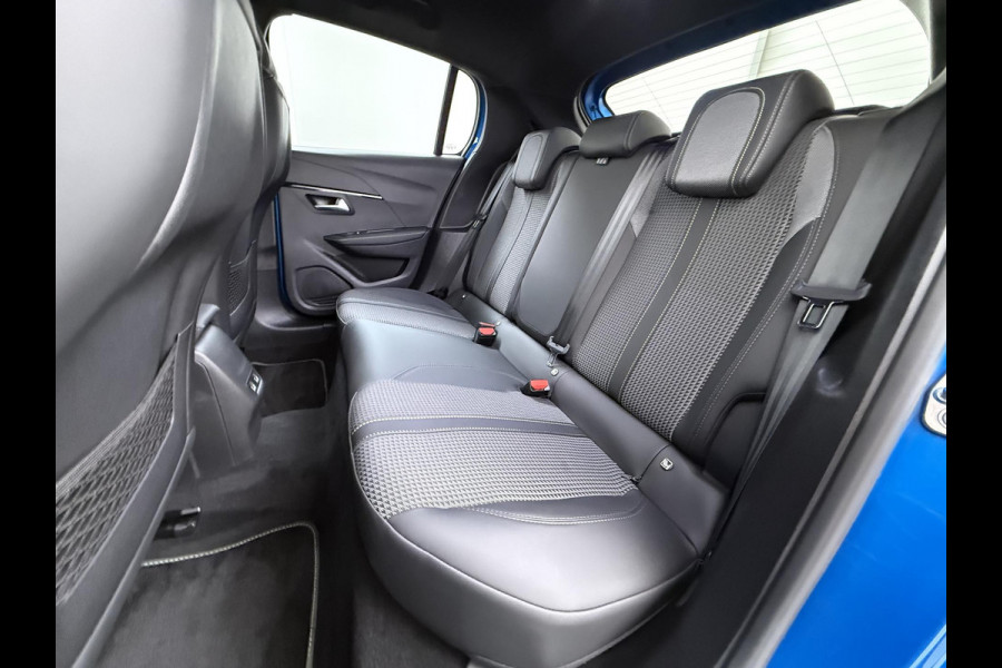 Peugeot e-208 EV GT 350 50 kWh 3 fase laden VAN: 20.400,- VOOR: 18.440,- UW LENTEVOORDEEL: 1.960,- | RIJKLAARPRIJS incl. 12mnd BOVAG