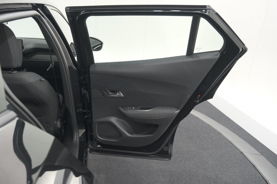 Peugeot 2008 1.2 Hybrid 136 Style | Apple Carplay | Parkeersensoren | Climate control