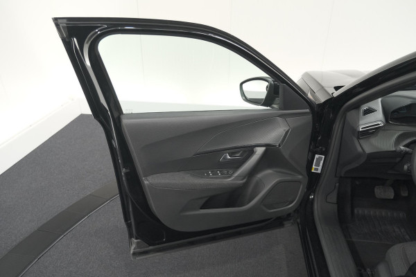 Peugeot 2008 1.2 Hybrid 136 Style | Apple Carplay | Parkeersensoren | Climate control