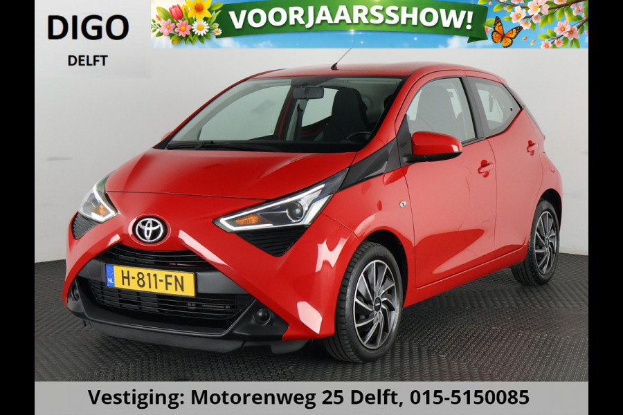 Toyota Aygo 1.0 VVT-i X-PLAY CARPLAY NAVI GARANTIE 2030* . CAMERA . DEALER ONDERHOUDEN . APPLE CARPLAY & ANDROID AUTO