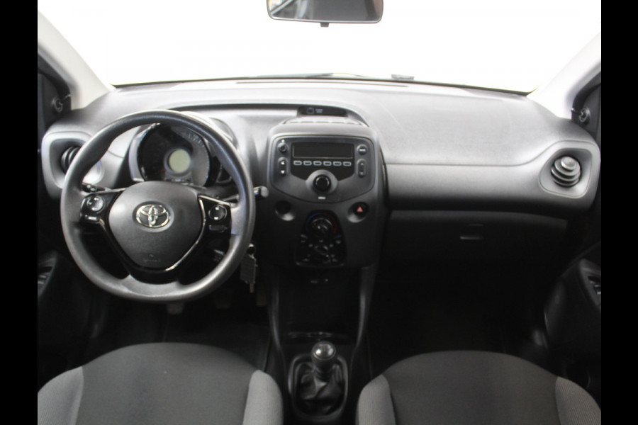 Toyota Aygo 1.0 VVT-i x-fun AIRCO | CV | LED | STB | BLUETOOTH | ELRM | ISOFIX