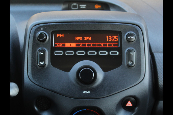 Toyota Aygo 1.0 VVT-i x-fun AIRCO | CV | LED | STB | BLUETOOTH | ELRM | ISOFIX