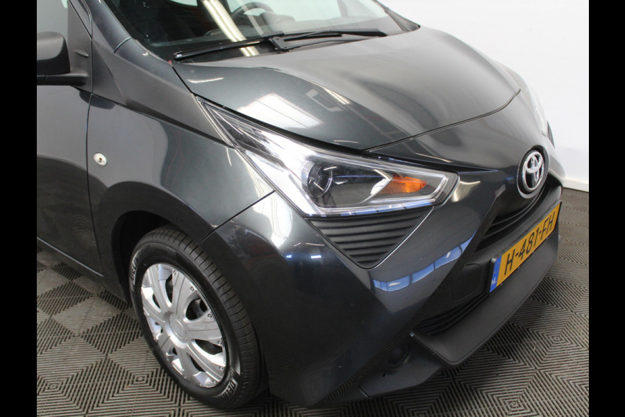 Toyota Aygo 1.0 VVT-i x-fun AIRCO | CV | LED | STB | BLUETOOTH | ELRM | ISOFIX