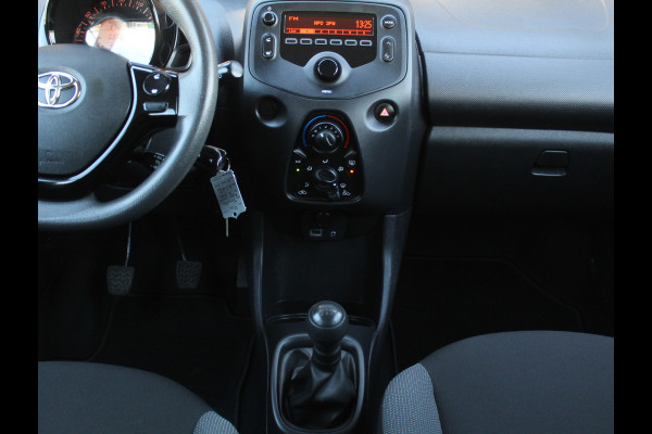 Toyota Aygo 1.0 VVT-i x-fun AIRCO | CV | LED | STB | BLUETOOTH | ELRM | ISOFIX