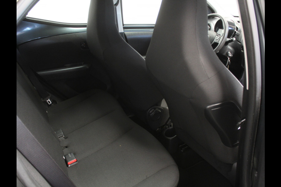 Toyota Aygo 1.0 VVT-i x-fun AIRCO | CV | LED | STB | BLUETOOTH | ELRM | ISOFIX