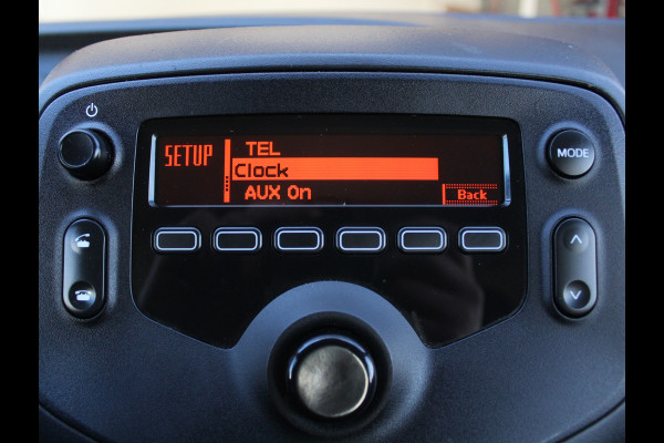 Toyota Aygo 1.0 VVT-i x-fun AIRCO | CV | LED | STB | BLUETOOTH | ELRM | ISOFIX