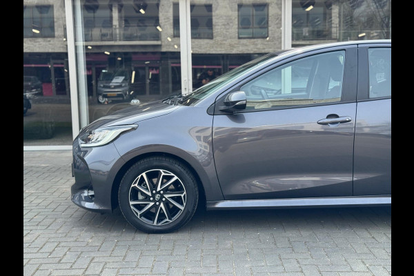 Toyota Yaris 1.5 Hybrid Dynamic | Lichtmetalen velgen, LED, Keyless, Startknop, Licht + Regensensor, Apple CarPlay/Android Auto