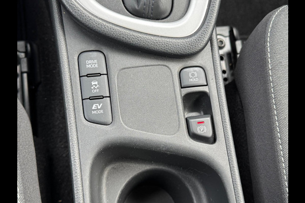 Toyota Yaris 1.5 Hybrid Dynamic | Lichtmetalen velgen, LED, Keyless, Startknop, Licht + Regensensor, Apple CarPlay/Android Auto