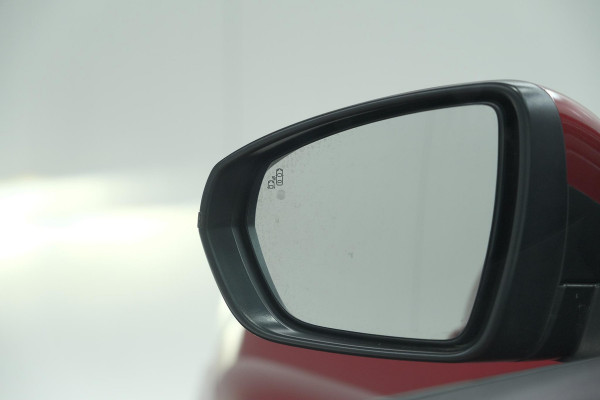 Peugeot 3008 PureTech 130 Allure | 360 Camera | Elektrische Kofferklep | Dodehoekdetectie | Apple Carplay