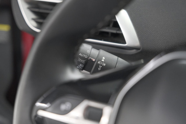 Peugeot 3008 PureTech 130 Allure | 360 Camera | Elektrische Kofferklep | Dodehoekdetectie | Apple Carplay