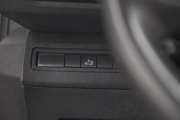 Peugeot 3008 PureTech 130 Allure | 360 Camera | Elektrische Kofferklep | Dodehoekdetectie | Apple Carplay