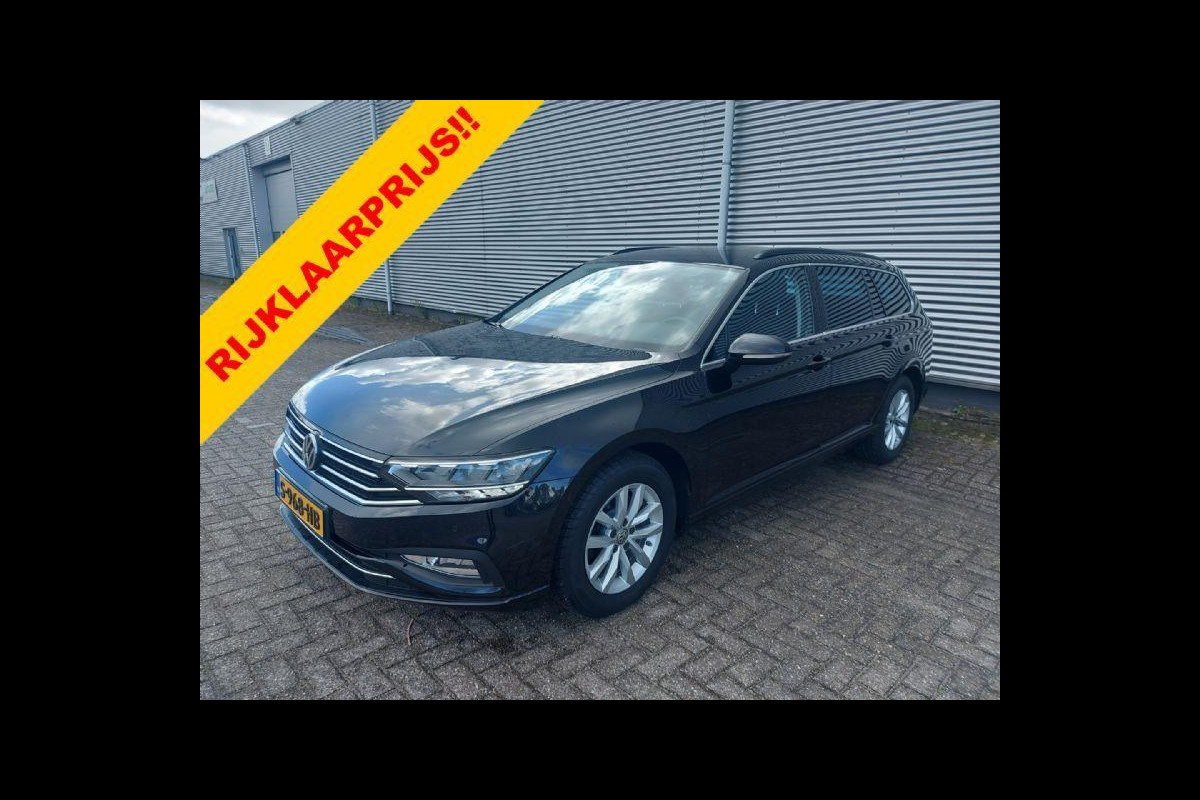 Volkswagen Passat Variant 1.5 TSI Comfort Business Automaat, Carplay,cruise,wegklapbare trekhaak,navigatie,parkeersensoren,