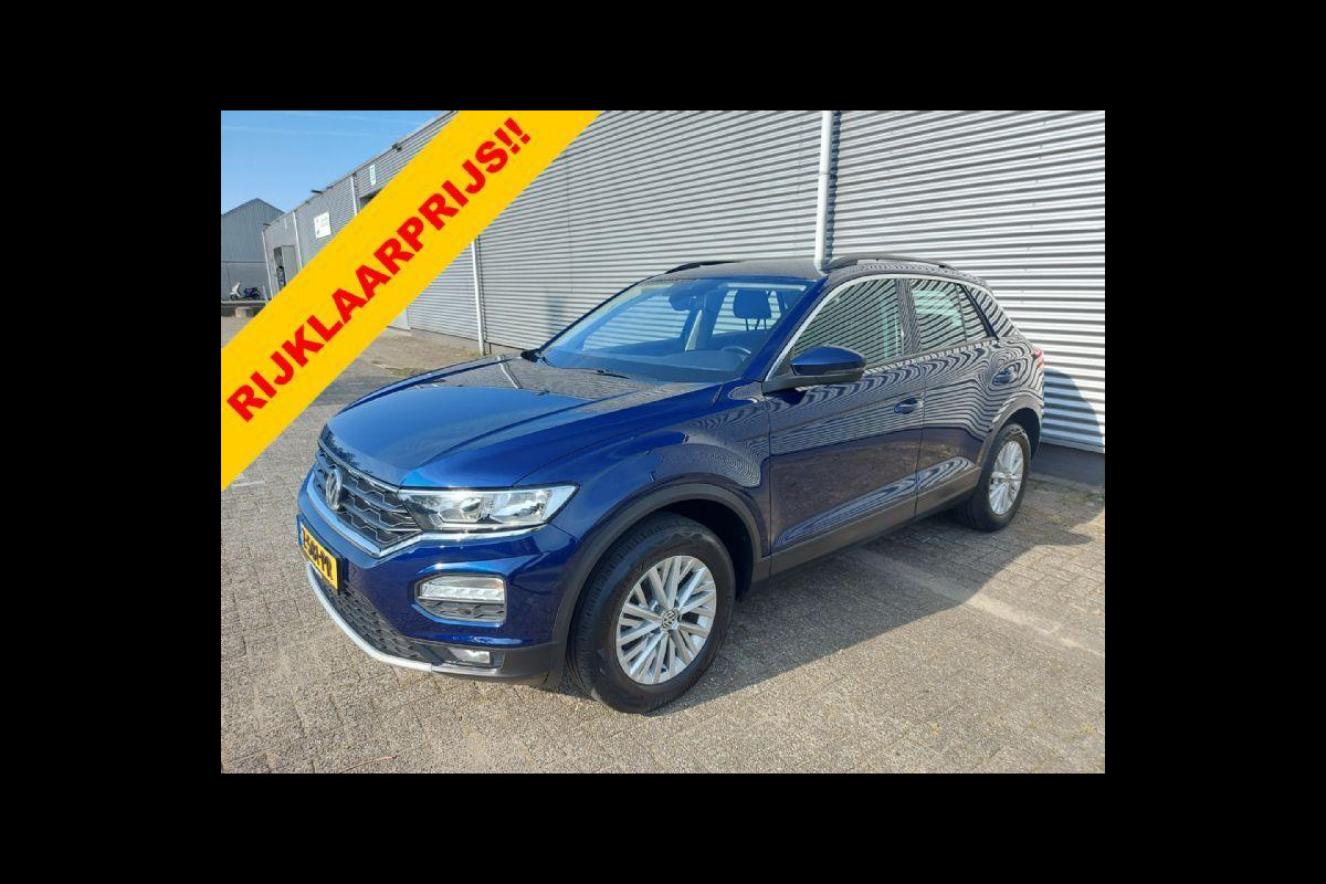 Volkswagen T-Roc 1.5 TSI Style Automaat,trekhaak, applecarplay/android/nav,airco,cruisecontrol,stoel/stuurverwarming,trekhaak