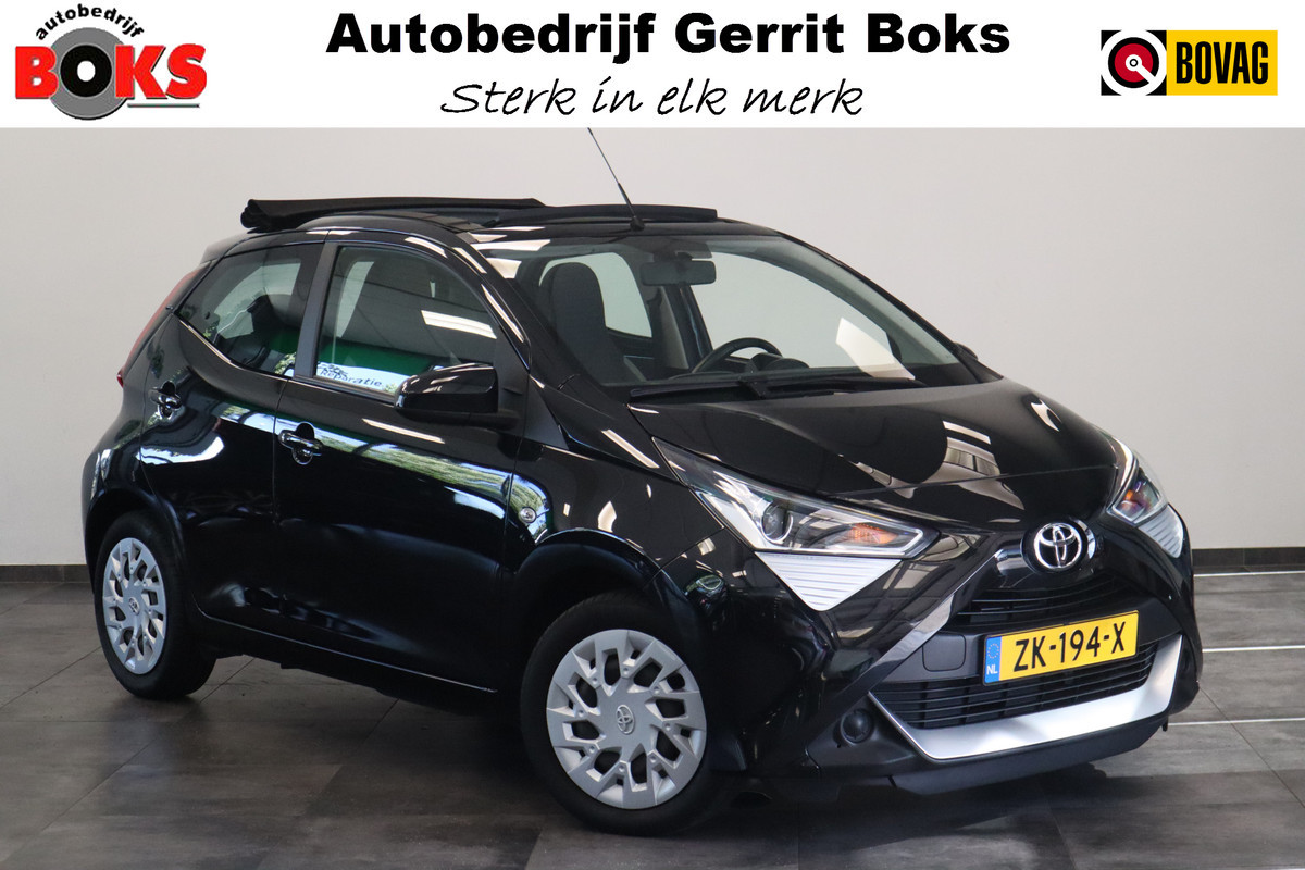 Toyota Aygo 1.0 VVT-i x-play limited Cabrio Carplay ! 2e Paasdag geopend van 12.00 tot 17:00u !