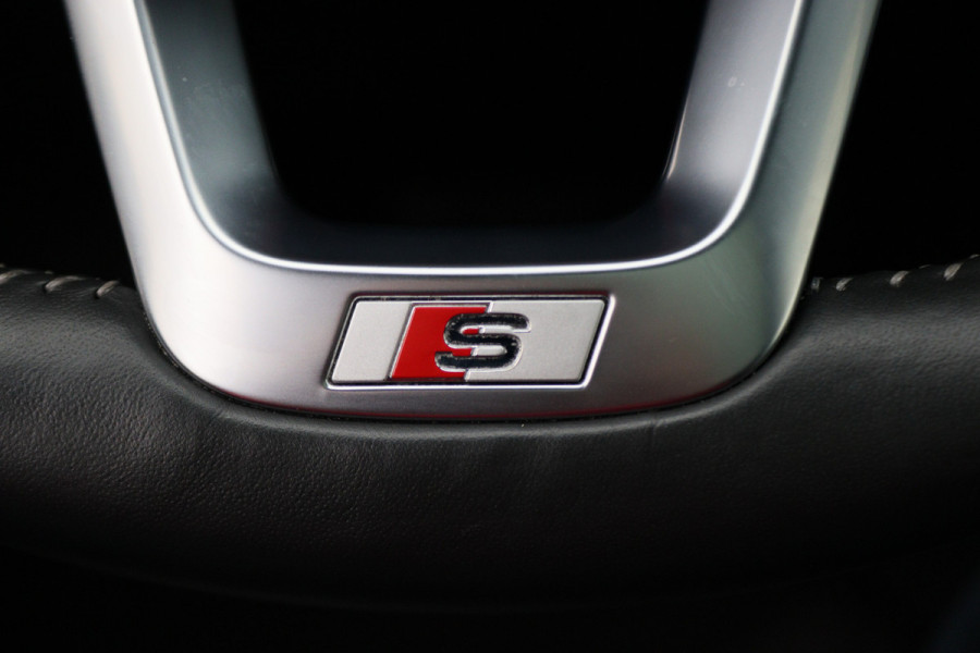 Audi Q5 55 TFSI e Quattro Plug-in Hybrid Competition S-Line Leer, Panoramadak, Cruise, Apple Carplay, Bluetooth, LED, Trekhaak, 21"