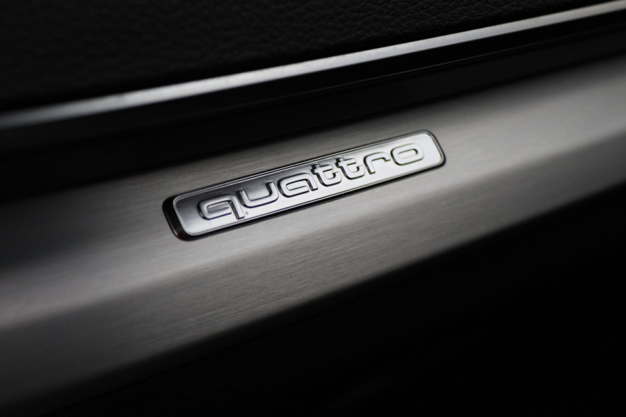 Audi Q5 55 TFSI e Quattro Plug-in Hybrid Competition S-Line Leer, Panoramadak, Cruise, Apple Carplay, Bluetooth, LED, Trekhaak, 21"