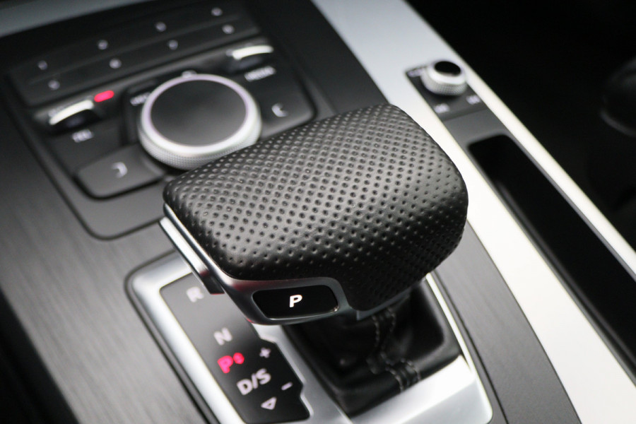 Audi Q5 55 TFSI e Quattro Plug-in Hybrid Competition S-Line Leer, Panoramadak, Cruise, Apple Carplay, Bluetooth, LED, Trekhaak, 21"