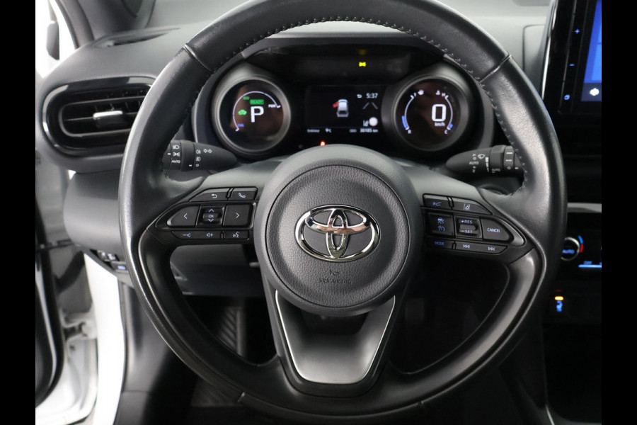Toyota Yaris Cross 1.5 HYBRIDE DYNAMIC LUXERY BITONE GARANTIE 4-2032 * BLIND SPOT . NAVI.CAMERA. PDC V+A.