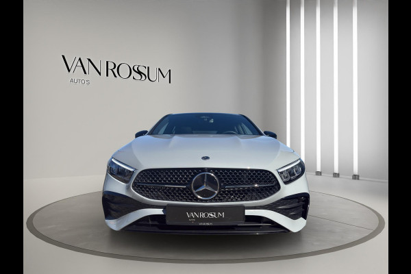 Mercedes-Benz A-Klasse 180 AMG Line | Pano | Sfeer | Stoelverw. | Camera | Trekhaak Electrisch |