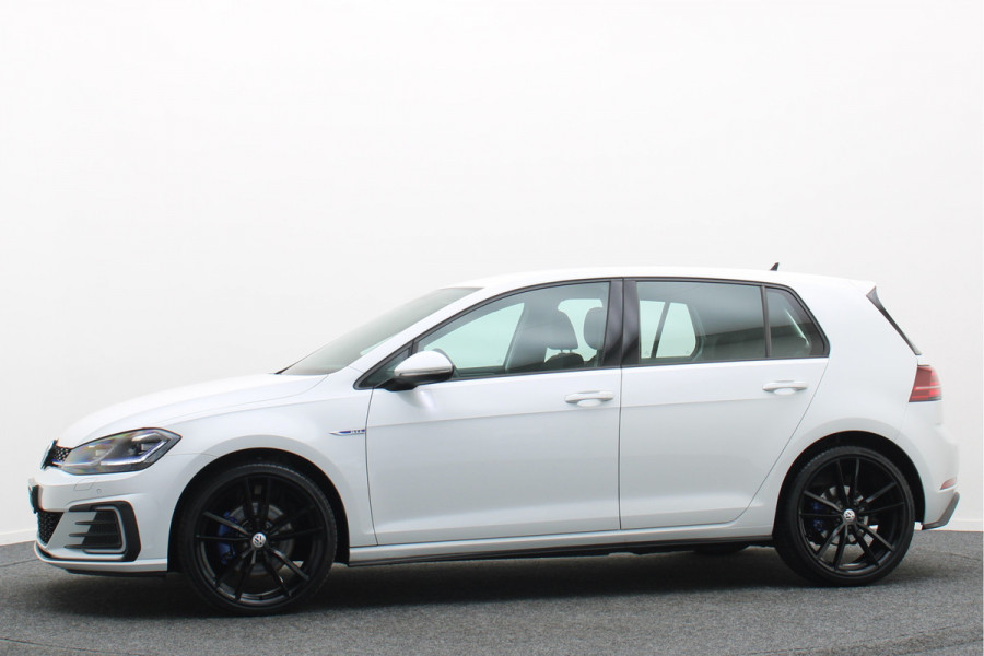 Volkswagen Golf 1.4 TSI PHEV GTE Virtual Cockpit, Apple Carplay, LED, Stoelverwarming, 19"
