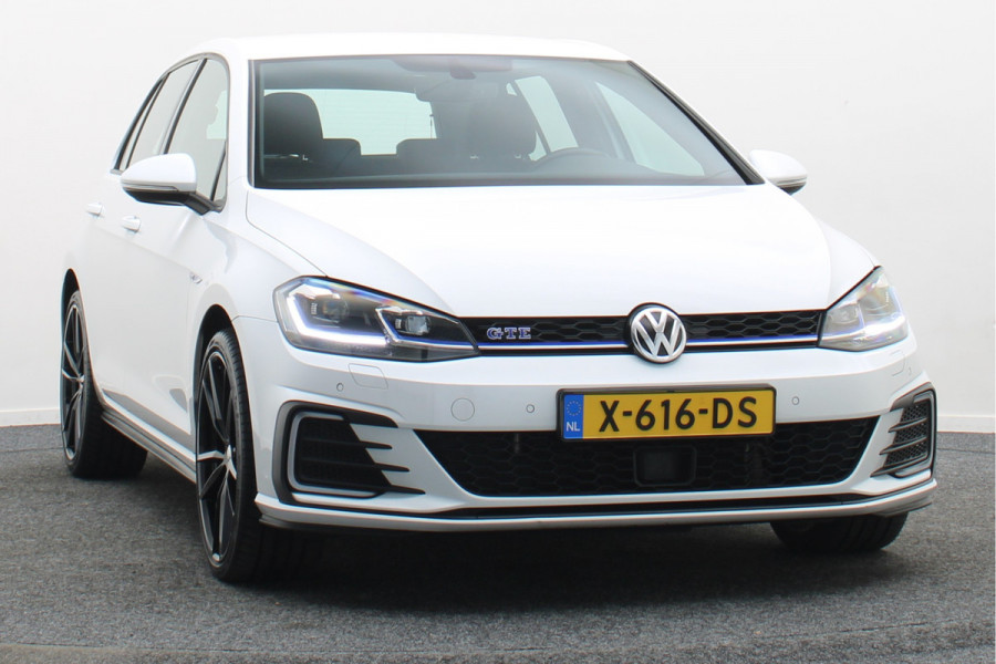 Volkswagen Golf 1.4 TSI PHEV GTE Virtual Cockpit, Apple Carplay, LED, Stoelverwarming, 19"