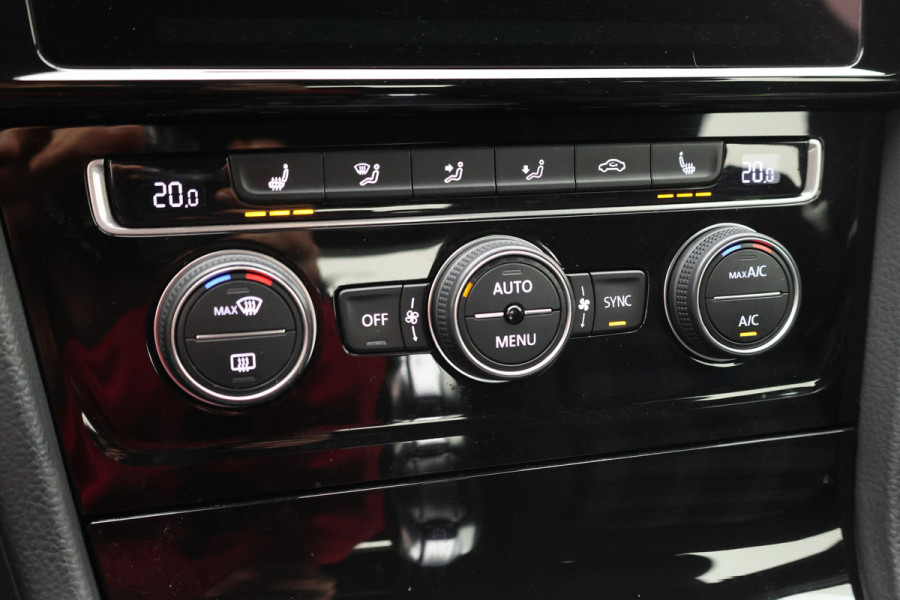 Volkswagen Golf 1.4 TSI PHEV GTE Virtual Cockpit, Apple Carplay, LED, Stoelverwarming, 19"