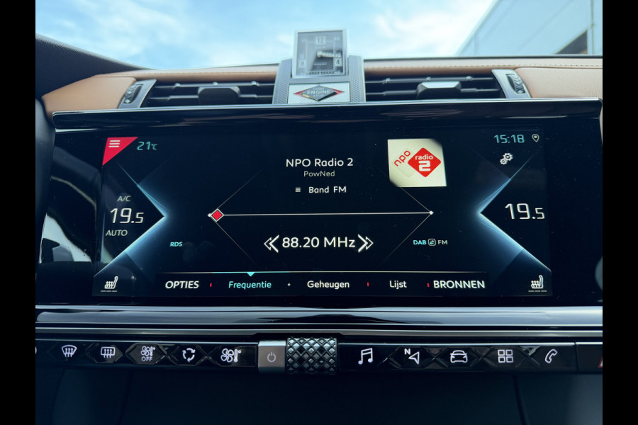 DS Ds 7 Crossback 300pk E-Tense 4x4 Opera (Elektrisch Schuifdak - Trekhaak - Leder incl verwarming/koeling/massage/geheugen - Focal Electra - Nigh