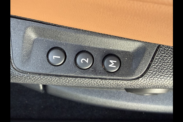 DS Ds 7 Crossback 300pk E-Tense 4x4 Opera (Elektrisch Schuifdak - Trekhaak - Leder incl verwarming/koeling/massage/geheugen - Focal Electra - Nigh