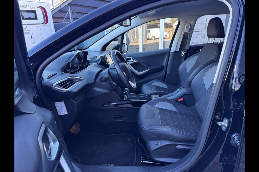 Peugeot 2008 1.2 PureTech Allure | Automaat | Trekhaak | Distributieriem vervangen| Parkeersensoren | Climate Control