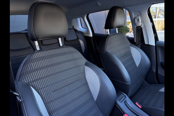 Peugeot 2008 1.2 PureTech Allure | Automaat | Trekhaak | Distributieriem vervangen| Parkeersensoren | Climate Control