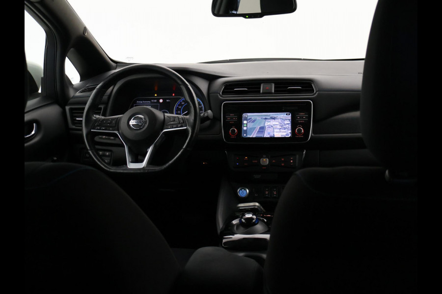 Nissan Leaf N-CONNECTA 40 kWh + 360 CAMERA | STOELVERW. | CARPLAY | NAVIGATIE | 17 INCH | STUURVERWARMING